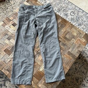 Mountain Hardware Women’s Gray Pants